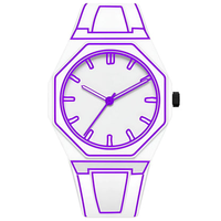 Montre à quartz minimaliste de style antique, boîtier élégant en acier inoxydable, cadran coloré en polycarbonate, bracelet en silicone, étanche 5 ATM