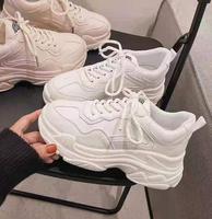 Nouveautés Chaussures décontractées Chaussures plates pour femmes Chaussures de sport blanches Baskets de course