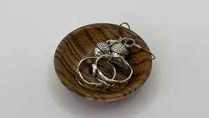 Bol en bois de qualité supérieure, décoratif, artisanal, naturel et durable, parfait pour servir des fruits, des collations et des salades - Product Image 5