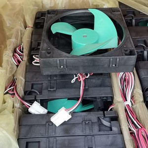 NMB 11338JH-12K-BT พัดลมระบายความร้อนในตู้เย็น0.15A DC12V ชิ้นส่วนอะไหล่มอเตอร์ใบพัดสีเขียวสามสาย - Product Image 2