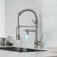 Mélangeur unique de luxe contemporain tirer vers le bas cascade retirer vers le bas capteur tactile robinet de cuisine robinet avec lumière LED