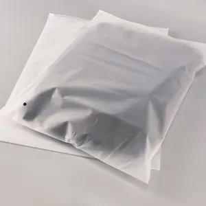 Benutzer definiertes Logo Frosted Zipper Bag Kleidung Plastiktüte Großhandel Zip Lock Bag Kleidung Verpackung