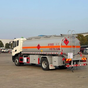 รถบรรทุกน้ำมันดีเซล Dongfeng 4x2 ขนาด 15CBM 12CBM พร้อมปั๊มสำหรับการขนส่งสินค้าอันตรายแบบเคลื่อนที่และการจ่ายน้ำมันในกลุ่มรถบรรทุก - Product Image 6