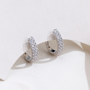 Boucles d'oreilles rondes en or blanc 9 carats avec diamants pour femmes Messi Jewelry MSE-900 - Product Image 3