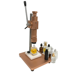 Machine de sertissage et de capsulage manuelle de bureau pour flacons de <span class=keywords><strong>parfum</strong></span>, ligne de remplissage de flacons de <span class=keywords><strong>parfum</strong></span>, fabrication de bouchons en verre - Product Image 4