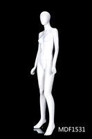 Maniquí Femenino de Cuerpo Entero en Pose de Pie, Maniquí de Moda para Bodas
