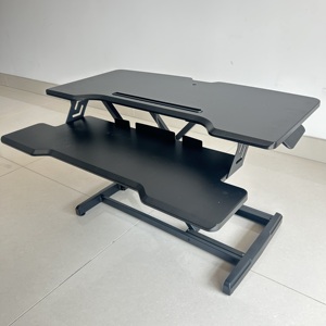 Convertidor de escritorio de pie personalizado, elevador de escritorio ajustable en altura con resorte de gas para estar de pie o sentado - Product Image 4