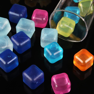 Vente en gros de moules à glaçons en PE de qualité alimentaire DD1557, 15 pièces, pour la décoration de boissons de fête, en forme de cœur, réutilisables - Product Image 5