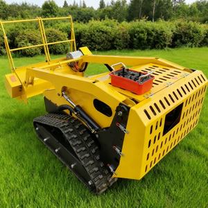 Robot tondeuse intelligent télécommandé tout-terrain sur chenilles avec système de refroidissement par <span class=keywords><strong>eau</strong></span>, moteur unique de 4500 watts, 9 kW, <span class=keywords><strong>20</strong></span> ampères-heure - Product Image 6
