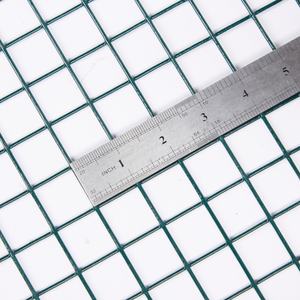 Rouleau de clôture en treillis soudé en PVC noir et vert, <span class=keywords><strong>maille</strong></span> carrée de 50 mm x 100 mm (2 pouces) - Product Image 4