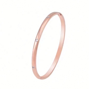 Bracelet jonc ZYO personnalisé en diamant CZ, jonc jonc en or rose véritable pavé de diamants pour femme avec cercle en acier inoxydable - Product Image 4
