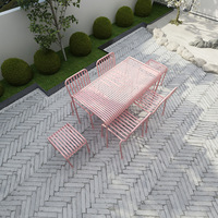 Tables et chaises d'extérieur modernes populaires pour cour, avec design en panneaux de fer rose, pour usage décontracté