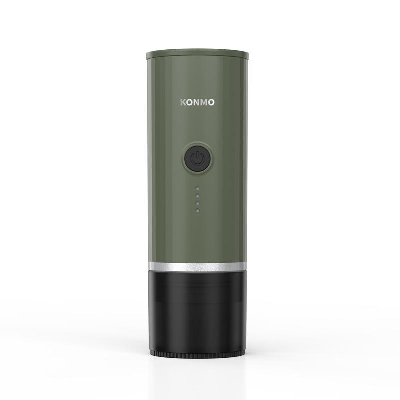 สีเขียวทหาร