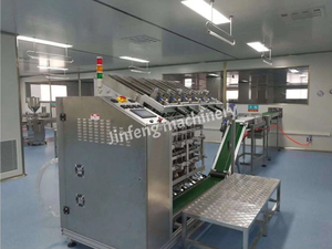 Machine de remplissage et de scellage entièrement automatique pour masques faciaux, liquides cosmétiques et masques liquides pour les yeux - Product Image 6
