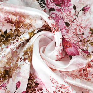 European Design <strong>Wholesale</strong> Low Moq 100% <strong>Silk</strong> Satin Ink Jet Digital Printed <strong>Silk</strong> <strong>Fabric</strong> for Garment - Product Image 2