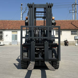 Carretilla elevadora diésel de <span class=keywords><strong>3</strong></span> toneladas de nuevo diseño con cabina, tracción en las ruedas 4x4, equipo de elevación para terrenos difíciles, carretilla elevadora de combustión interna - Product Image 3