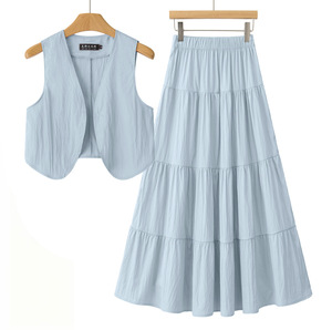 Nouvel ensemble deux pièces d'été pour <span class=keywords><strong>femme</strong></span>, imprimé tendance, jupe évasée <span class=keywords><strong>sexy</strong></span> à taille mi-haute et bretelles fines - Product Image 4