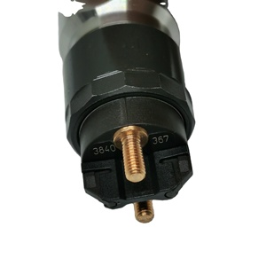 Common Rail yakıt enjektörü 0445120367 5283840 QSB4.5 QSB6.7 ekskavatör dizel yakıt enjektörü yakıt enjektörü için <span class=keywords><strong>bosch</strong></span> - Product Image 2