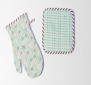 Top Selling New Cotton Baking Set with <b>Apron</b> Gloves and Pot Holder <b>Kitchen</b> <b>Apron</b> Adjustable Custom for Wholesale Price - Product Image 3