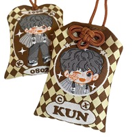Cadeau suspendu de voiture de couple bidimensionnel brodé Omamori Star Merchandise Support Textile Tissu Artisanat Technique de couture Fil