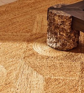 Base de Cama de Madera Maciza Quemada Estilo Wabi Sabi Personalizada, Cama Baja con Mesa Lateral de Piedra Integrada y Patas de Tronco de Piedra Natural - Product Image 4