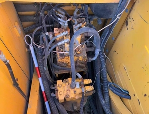 Excavadora Hidráulica de Cadenas Usada Hyundai 150w-7 de 13.5 Toneladas, Maquinaria de Construcción Usada, Motor, PLC, Caja de Cambios, Bomba, Rodamiento - Product Image 6