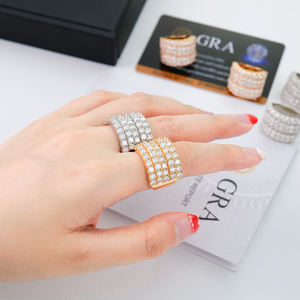 Anillo de Eternidad Personalizado de Plata de Ley 925 con 5 Filas, Chapado en Rodio/Oro, con Moissanita de Laboratorio, Venta al Por Mayor - Product Image 1