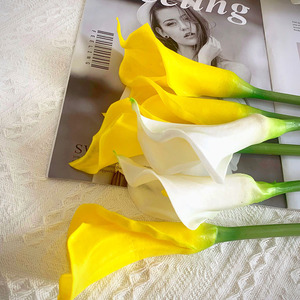 Simples fleurs artificielles de faux lys Calla Simulation blanc jaune PU fleur de lys Calla pour les fleurs de décoration de jardin de mariage - Product Image 3