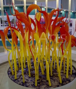 Scultura in Vetro di Murano Moderna Soffiata a Mano con Testa di Cigno, Smaltata a Colori Rossi e Gialli, per Decorazione <span class=keywords><strong>da</strong></span> <span class=keywords><strong>Giardino</strong></span> - Vendita all'Ingrosso - Product Image 3