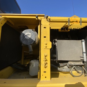 รถขุดตีนตะขาบ KOMATSU PC200 มือสอง 20 ตัน ราคาถูกและเชื่อถือได้ เหมาะสำหรับงานก่อสร้างและขุดขนาดใหญ่ - Product Image 5