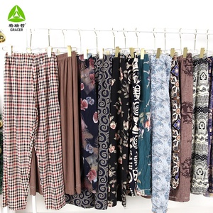 Pantaloni Invernali per Anziani all'Ingrosso, Container Economico per Abbigliamento Usato, MOQ 45kg - Product Image 5