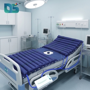 Colchón de aire antiescaras de presión alterna con orificio para inodoro, para elevación de espalda y piernas, para cama de enfermería, con celdas tubulares extraíbles - Product Image 1