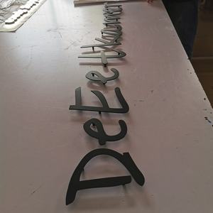 <span class=keywords><strong>En</strong></span> gros, lettres murales 3D <span class=keywords><strong>en</strong></span> métal découpées au laser non éclairées, logos pour entreprises, décoration <span class=keywords><strong>de</strong></span> voitures, usage intérieur - Acrylique, Acier inoxydable - Product Image 3