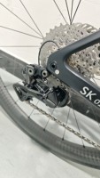 Carbon-Rennrad Leichtgewichtiger Luftfahrtrahmen Premium-Gangschaltung Scheibenbremse Großhandel Pendler-Fahrrad