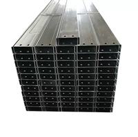 Support de montage solaire en acier profilé en C, finition galvanisée à chaud pour un support durable dans les installations photovoltaïques sur toiture et au sol, longueurs personnalisées