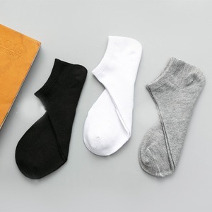 Calcetines Tobilleros para Mujer Cmax de Algodón, Deportivos, Invisibles y Económicos en Color Blanco - Product Image 3