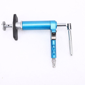 18-Mảnh Tùy Chỉnh OEM Tay Công Cụ <span class=keywords><strong>Kit</strong></span> Bao Gồm Khí Nén Remover <span class=keywords><strong>Caliper</strong></span> & Phanh Pad Hệ Thống Cho Xe Sửa Chữa Hộp Trường Hợp Bao Bì - Product Image 4