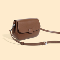 Sac à bandoulière en cuir véritable, design personnalisé, luxe discret, style urbain pour femme, fabricant OEM