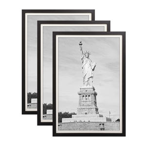 Set di Cornici Nere per Quadri con Bordo Sottile e Passepartout Bianco per Gallerie, Soggiorni e Decorazioni Murali - Product Image 1