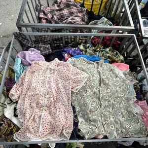 Blusas de Seda de Segunda Mano de Moda Antigua para Mujer, Venta Caliente de Fábrica, Premium, Baratas, al por Mayor, Lote de 100 kg, Ropa Usada Mixta para Exportación - Product Image 3