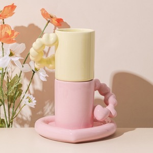 Taza de cerámica de pareja de alto Color con personalidad creativa de calidad certificada con taza de café única regalo platillo de <span class=keywords><strong>amor</strong></span> <span class=keywords><strong>para</strong></span> leche - Product Image 3