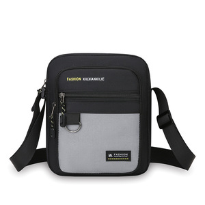 Bolso Bandolera Cruzado Cuadrado Informal con Cierre de Cremallera Ligero para Hombre, con Diseño de Letras y Anillo de Hierro - Product Image 6