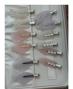 Nouvelle pince à cheveux unisexe en acétate diamanté French Niche Epijay Sweet Frosted Clouds & Wings, clip latéral sans couture pour franges - Product Image 4