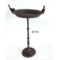 Mangeoire et abreuvoir pour oiseaux en fonte vintage, abreuvoir décoratif pour oiseaux de jardin pour la décoration de la cour extérieure et du patio
