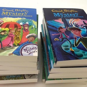 La Serie Misteriosa di Enid Blyton Set di 15 Libri in Inglese Romanzi d'Avventura Fantasy Confezione in Cartone Laminato - Product Image 4