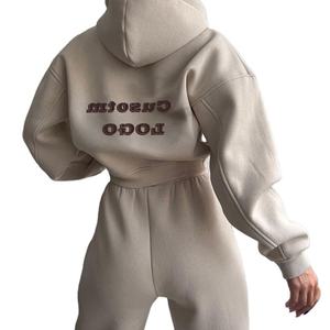 Ensemble décontracté pour femmes, style streetwear personnalisé, 100% coton, ensemble imprimé, sweat à capuche avec broderie - Product Image 1