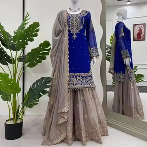 Costume Sharara sophistiqué en fausse georgette orné d'embellissements de perles et de paillettes parfait pour les fêtes en hiver et en été - Product Image 1