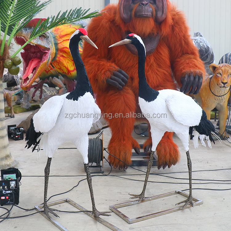Grúa Rojo-Coronada Animatronic