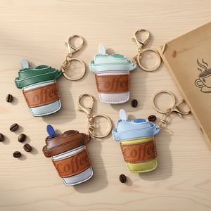 Llavero de cuero PU con forma de taza de café, colgante para bolso, diseño de moda, lindo, para coche, mochila, accesorio decorativo - Product Image 1