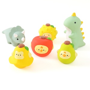 Jouet à mâcher interactif en latex couineur pour <span class=keywords><strong>chien</strong></span>, motif dinosaure de dessin animé, pour usage quotidien, pour chiens de petite/moyenne taille, nettoyage des dents et soulagement de l'ennui - Product Image 5